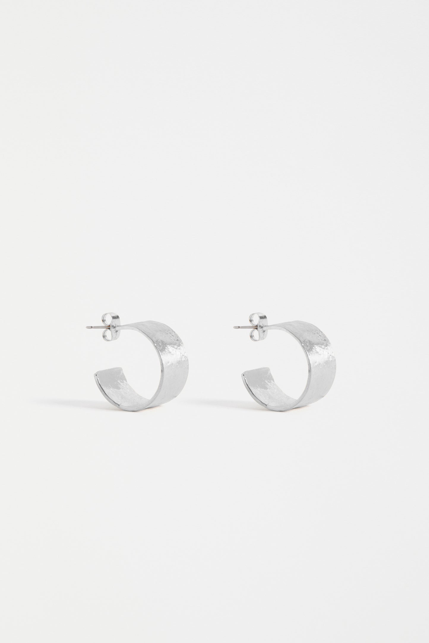 Gild Hammered Brass Hoop Earring | SILVER