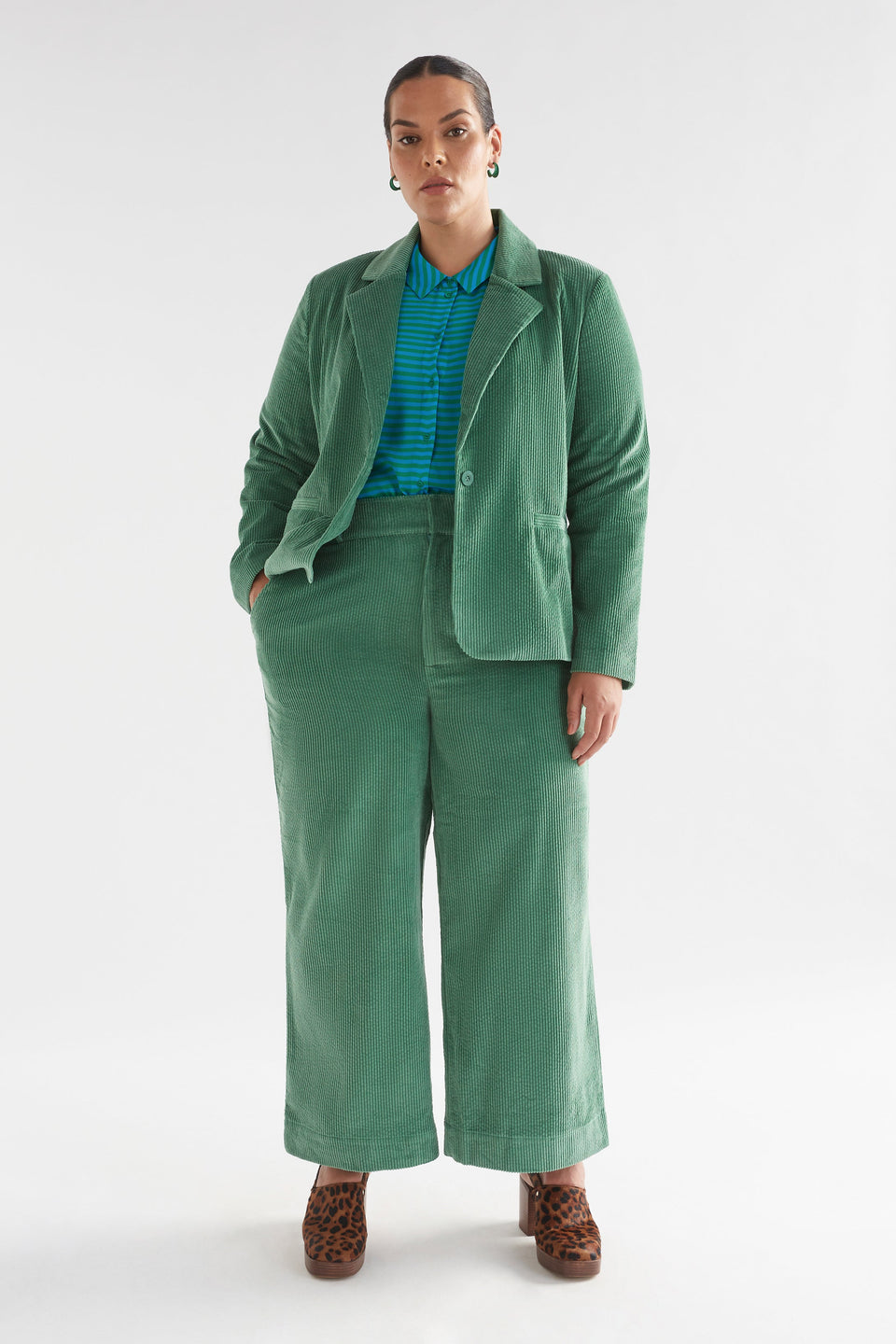 Rhes Chunky Cord Single Button Blazer Model Front Full Body CURVE | SEA GREEN