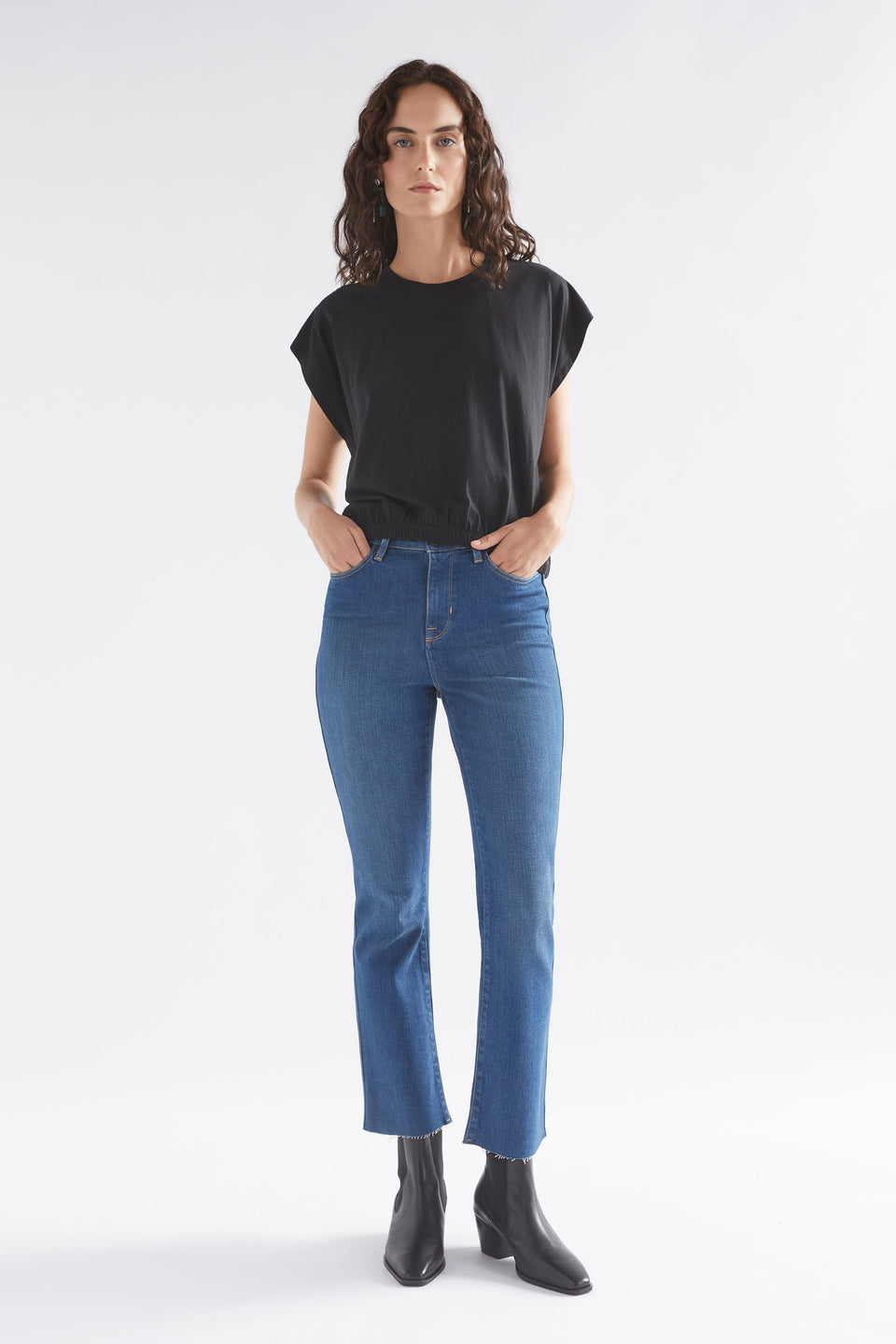 Kruise Organic Cotton Jersey Cropped Elastic Hem Semi Cropped Tee Model Front Full Body  | BLACK