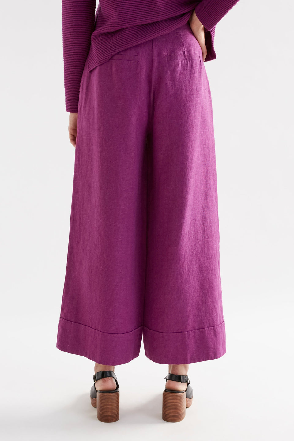 Anneli Linen Pant Model Back | MAGENTA