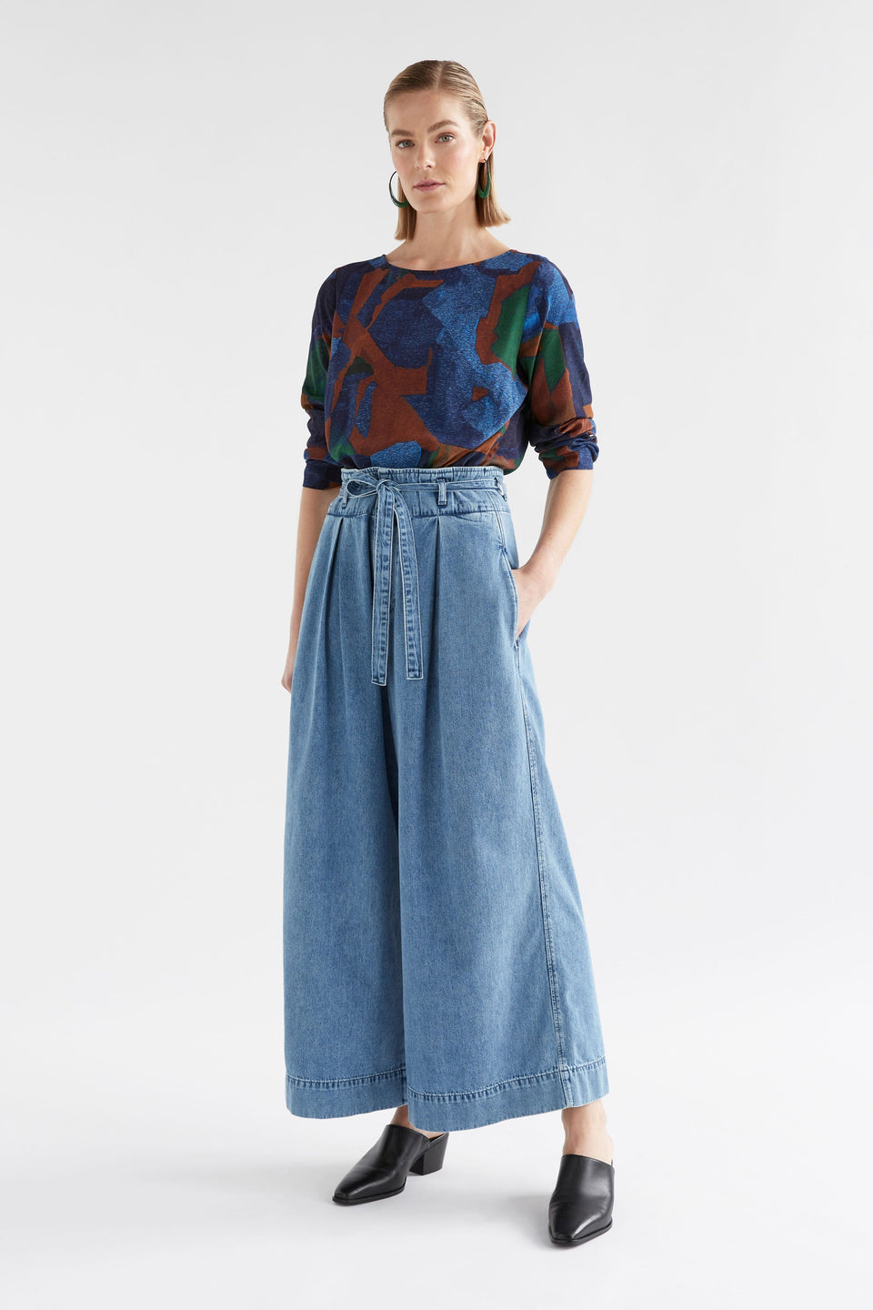 Dega Long Sleeve Silky-Feel Print Top Model Full Body Front | ORDA PRINT