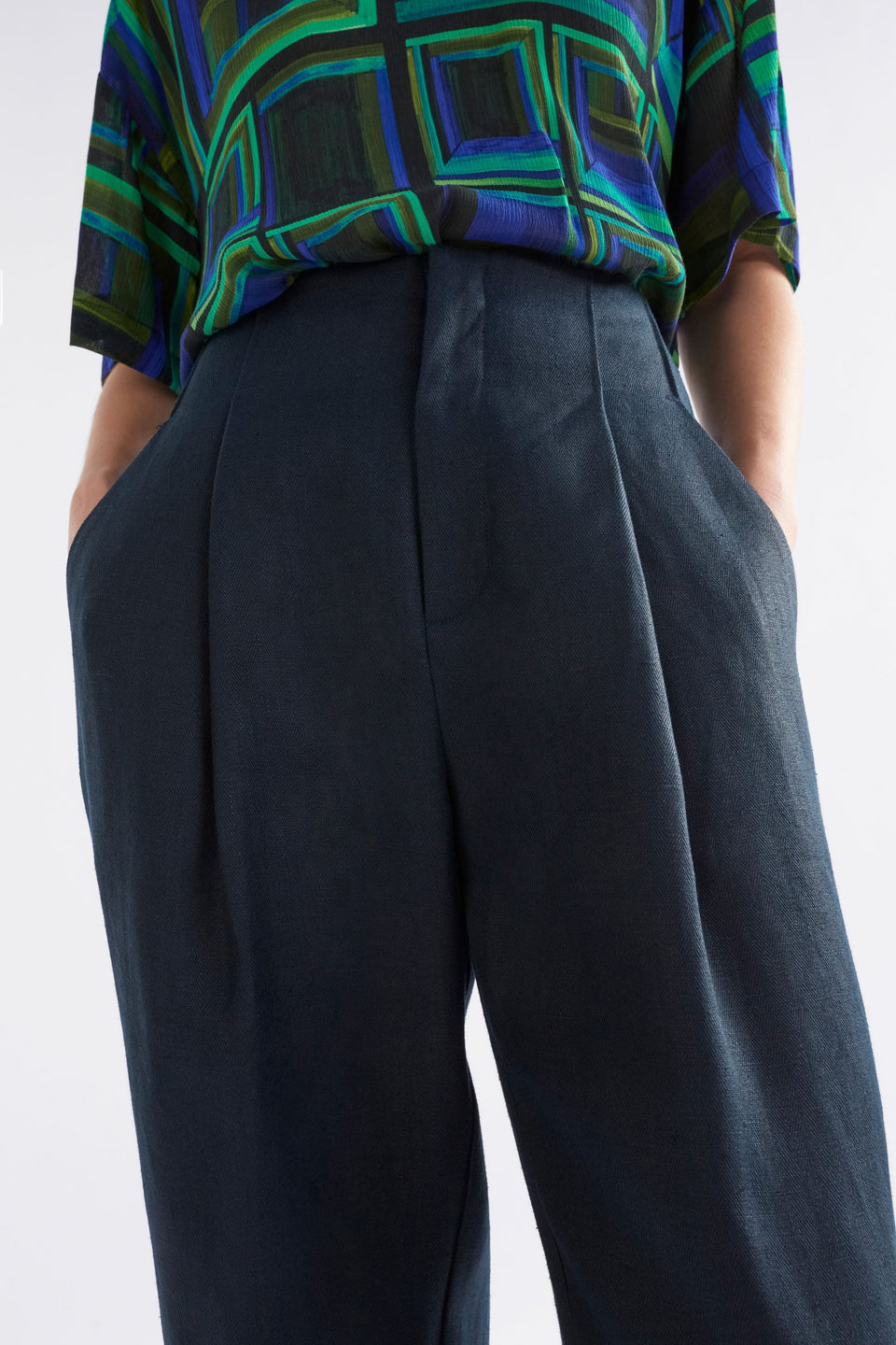Njord Hemp Herringbone High Waist Pleat Front Pant Model Front detail | INK