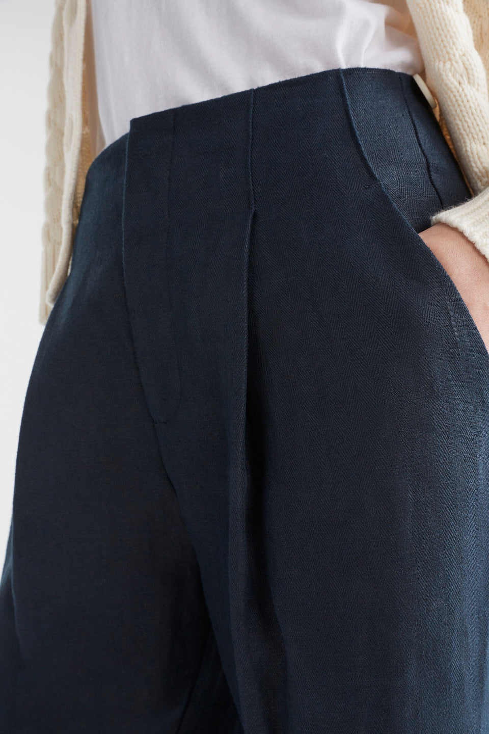Njord Hemp Herringbone High Waist Pleat Front Pant Model Side Detail | INK