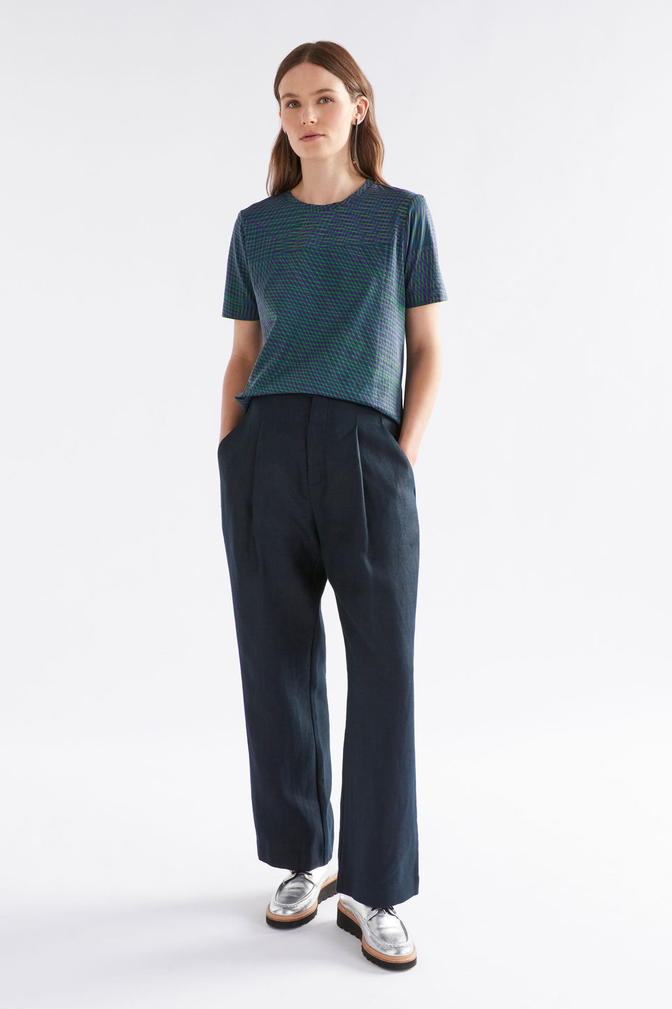 Hanen Organic Cotton Jersey Print Tshirt Model Front Full Body | LINEAL PRINT