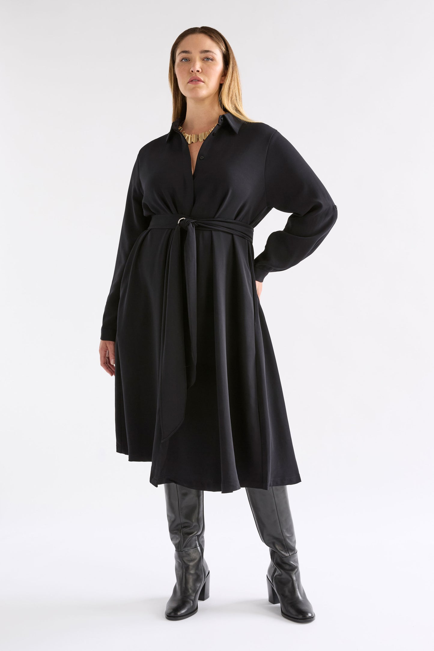 Sjova Waist Tie Shirt Dress Model Chanel Front | BLACK