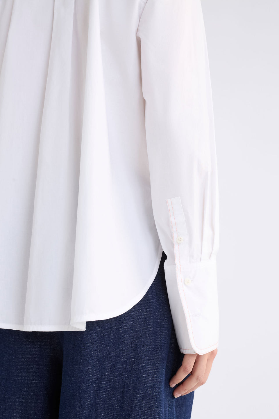 Salli Shirt on Model Long Sleeve Detail | WHITE