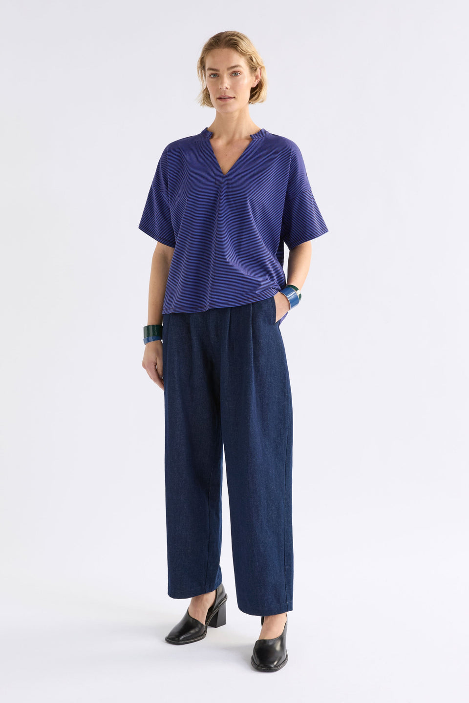Evve V-Neck Cotton Jersey Stripe T-Shirt Model front full body | CHOCOLATE COBALT
