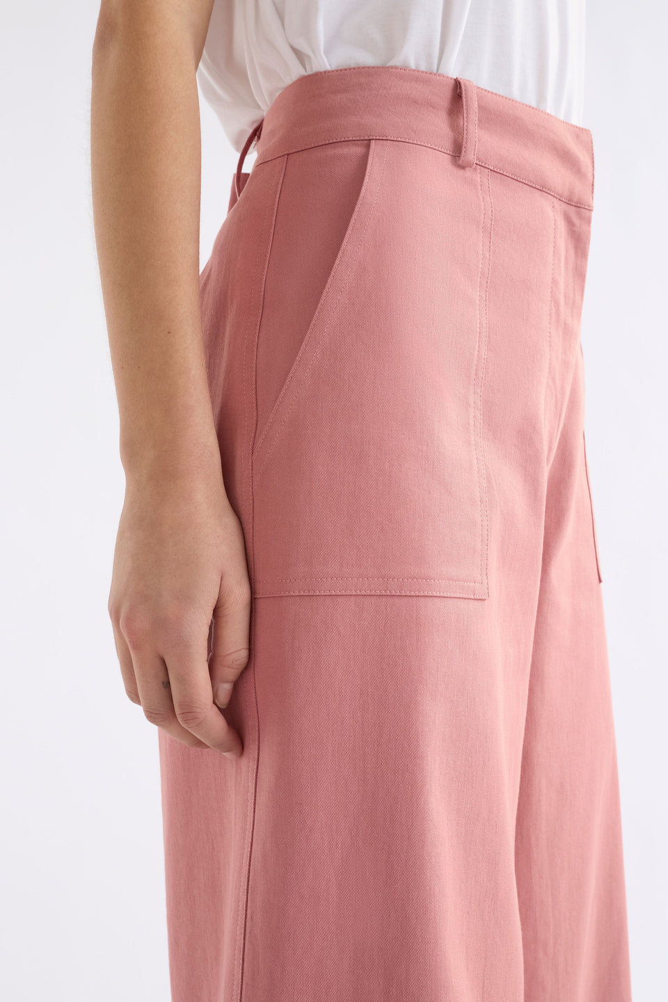 Kudel Pant on Model side view | CLAY PINK