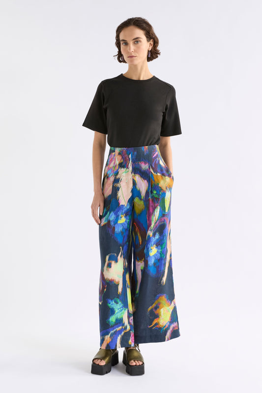 Lato Pant on Model | VAARA PRINT
