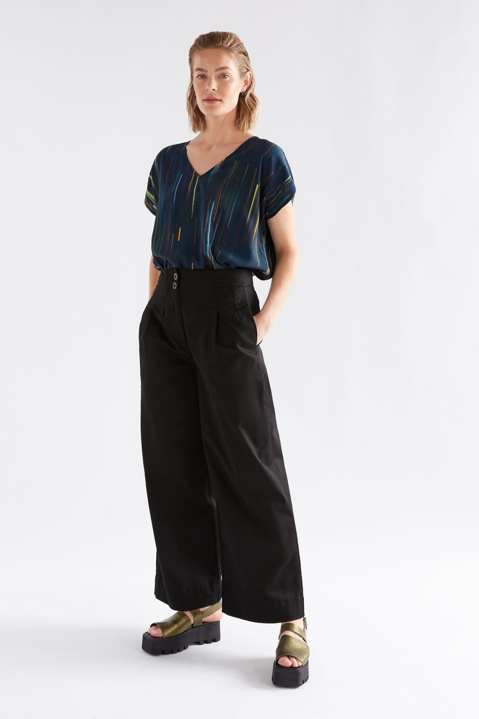Kayra Silky Print Short Sleeve V-Neck Top Model Front Fully body 2 | ALINEA PRINT