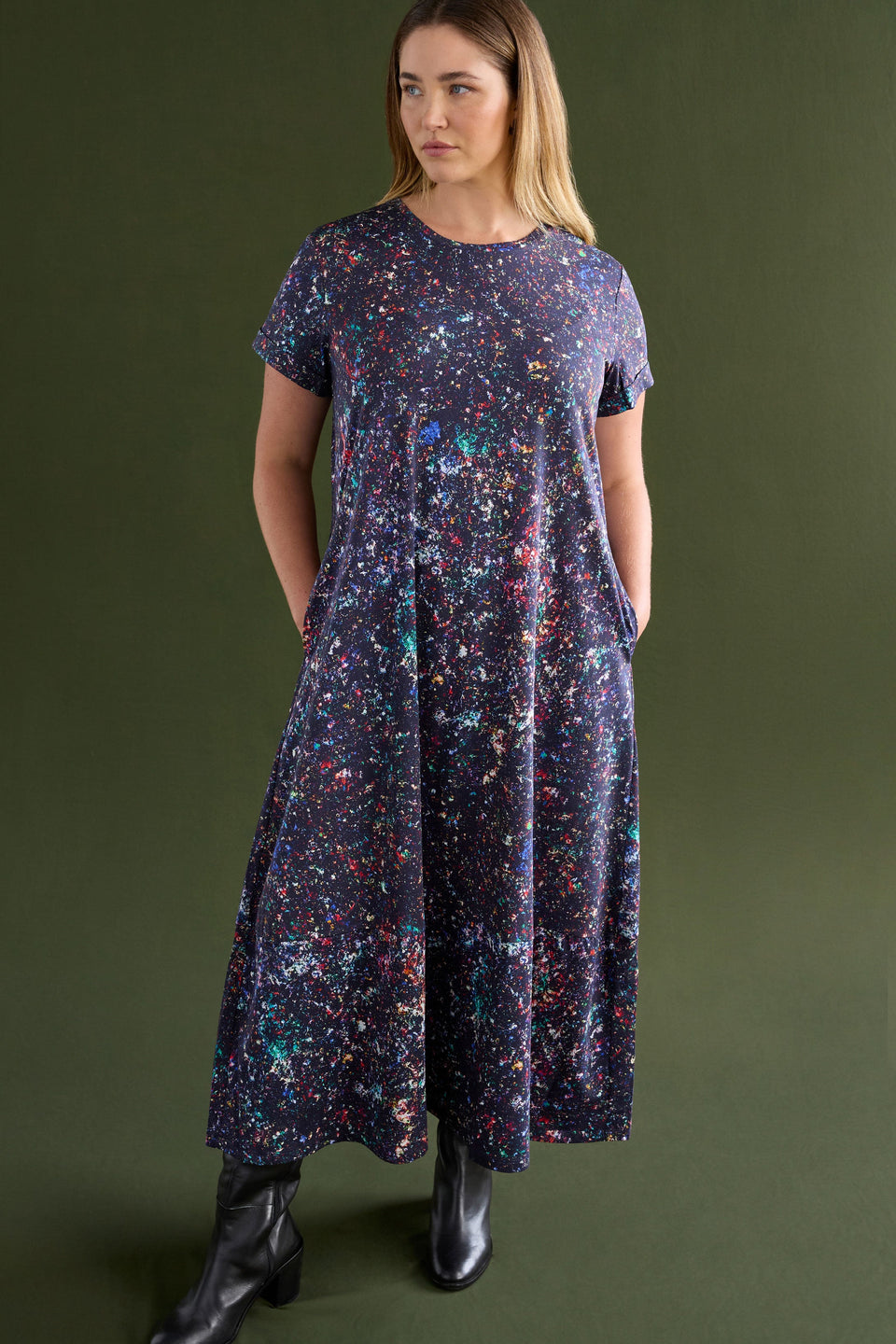Haki Long Organic Cotton Jersey Print Tshirt Dress Model Chanel Front  | TOLA PRINT