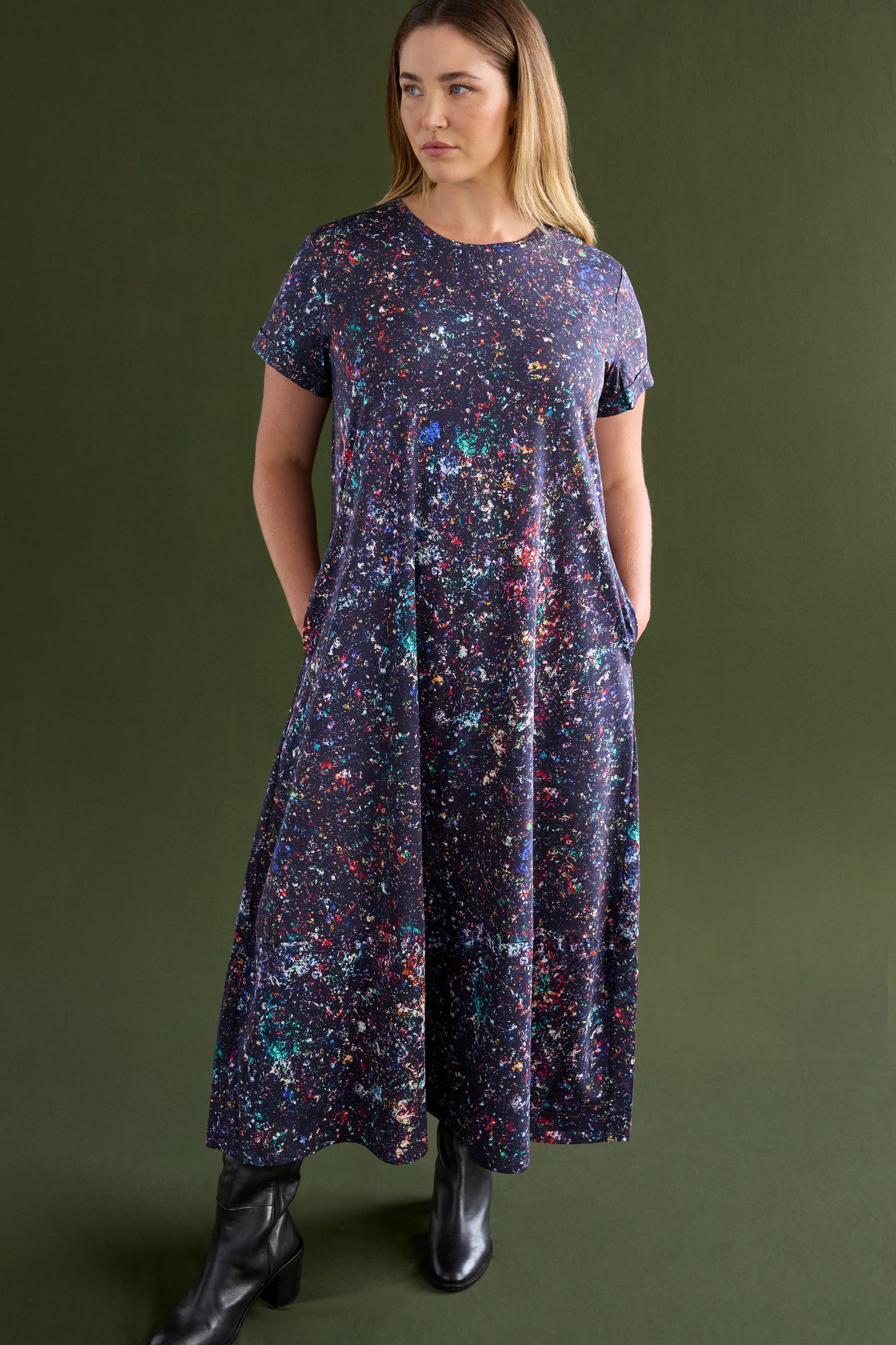 Haki Long Organic Cotton Jersey Print Tshirt Dress Model Chanel Front  | TOLA PRINT