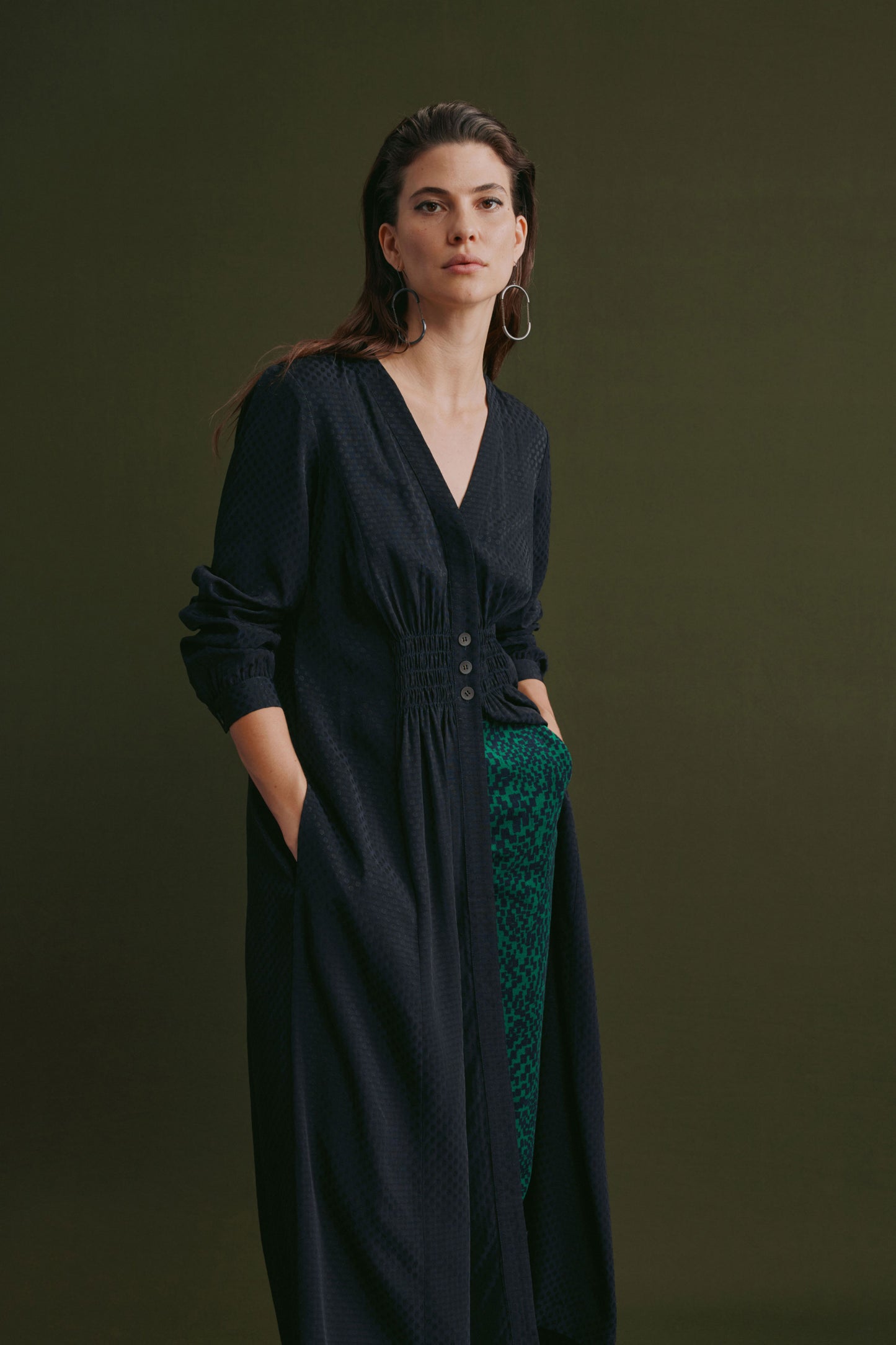 Oben Textured Spot Shirred Waisted Long Sleeve Midi Shirt Dress Model Front  Campaign 2 | BLACK