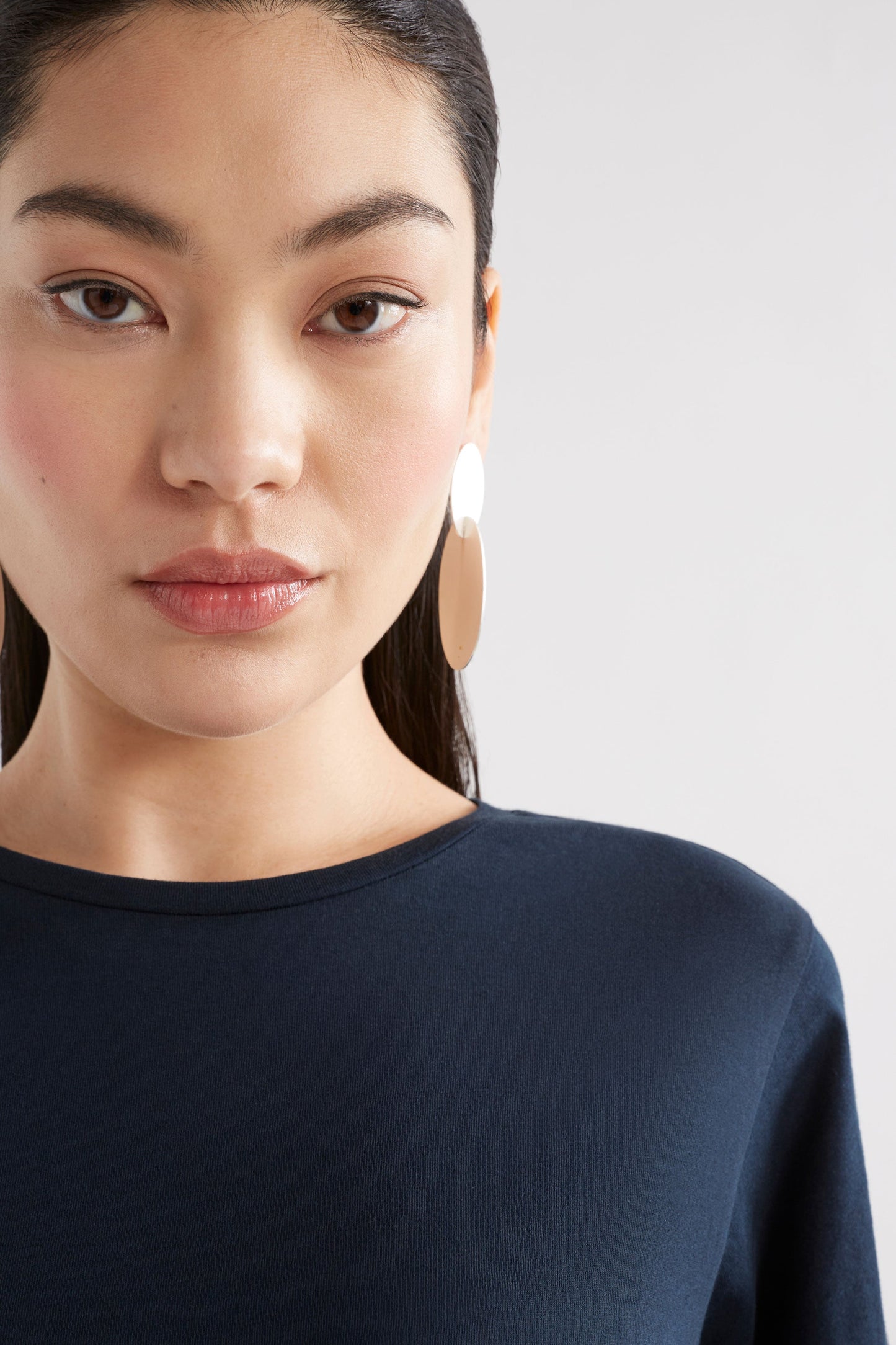 Staas Brushed Matt Metal Oval Drop Earring Model | SILVER