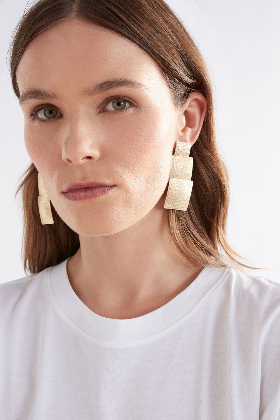 Metric Metallic Three Square Stud Earring Model | GOLD