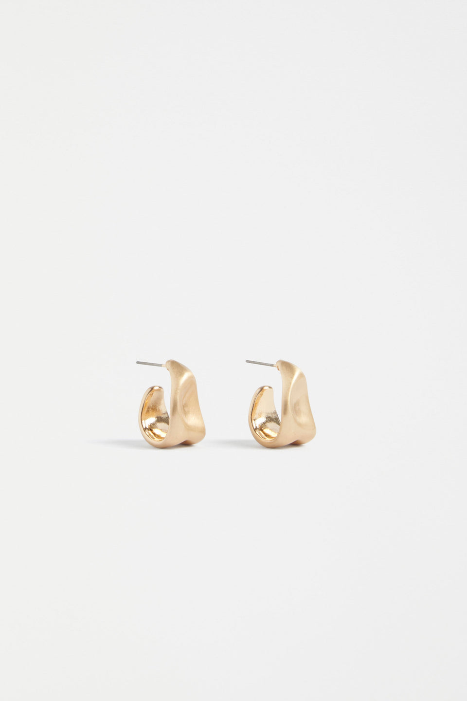 Feven Brushed Metal Sculptural Shaped Small Hoop Earring | GOLD