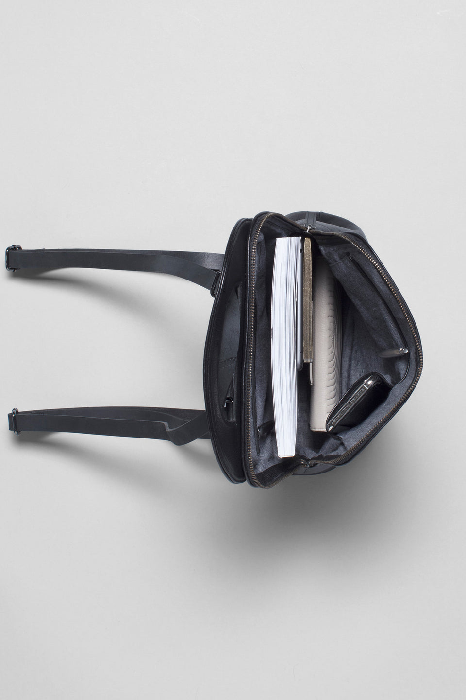 Forde Soft Cow Leather Backpack Overhead | BLACK
