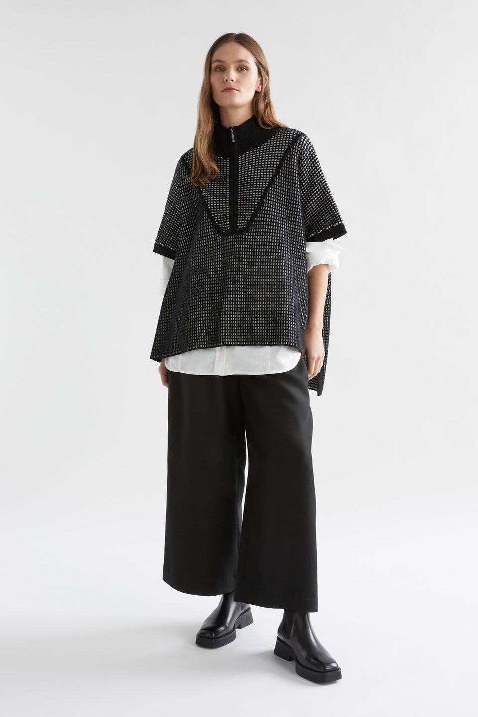 Cheil High Neck Zip Up Poncho Model Front Full Body | BLACK WHITE