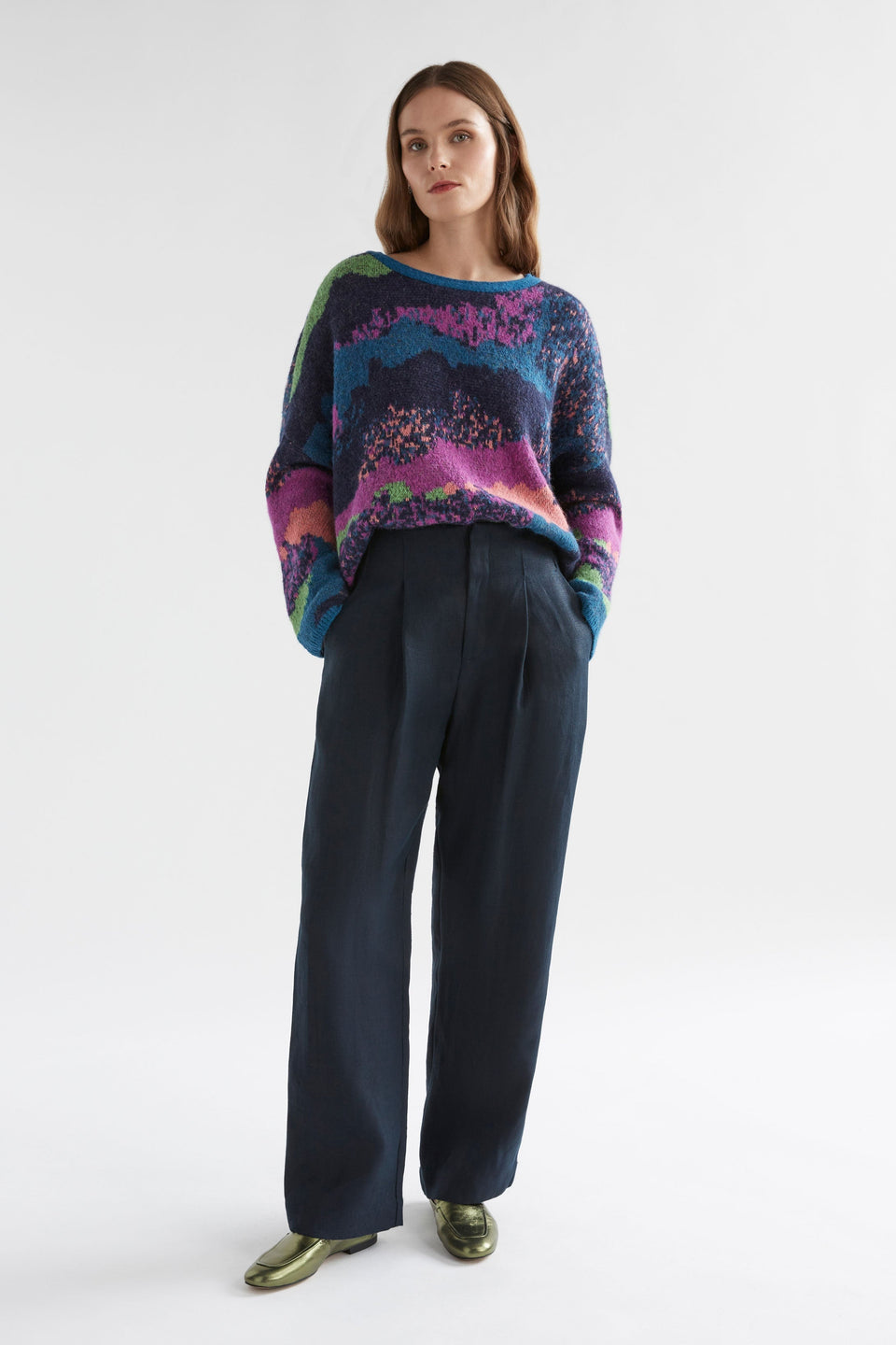 Sprache Multi Coloured Wave Pattern Oversized Knit Sweater Model Front Full Body | MULTI JACQUARD