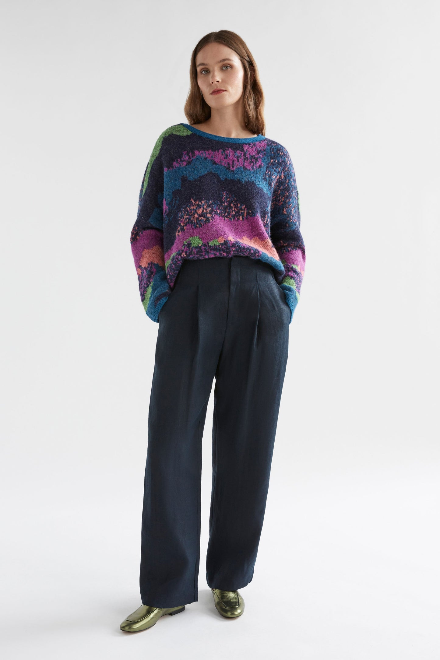 Sprache Multi Coloured Wave Pattern Oversized Knit Sweater Model Front Full Body | MULTI JACQUARD