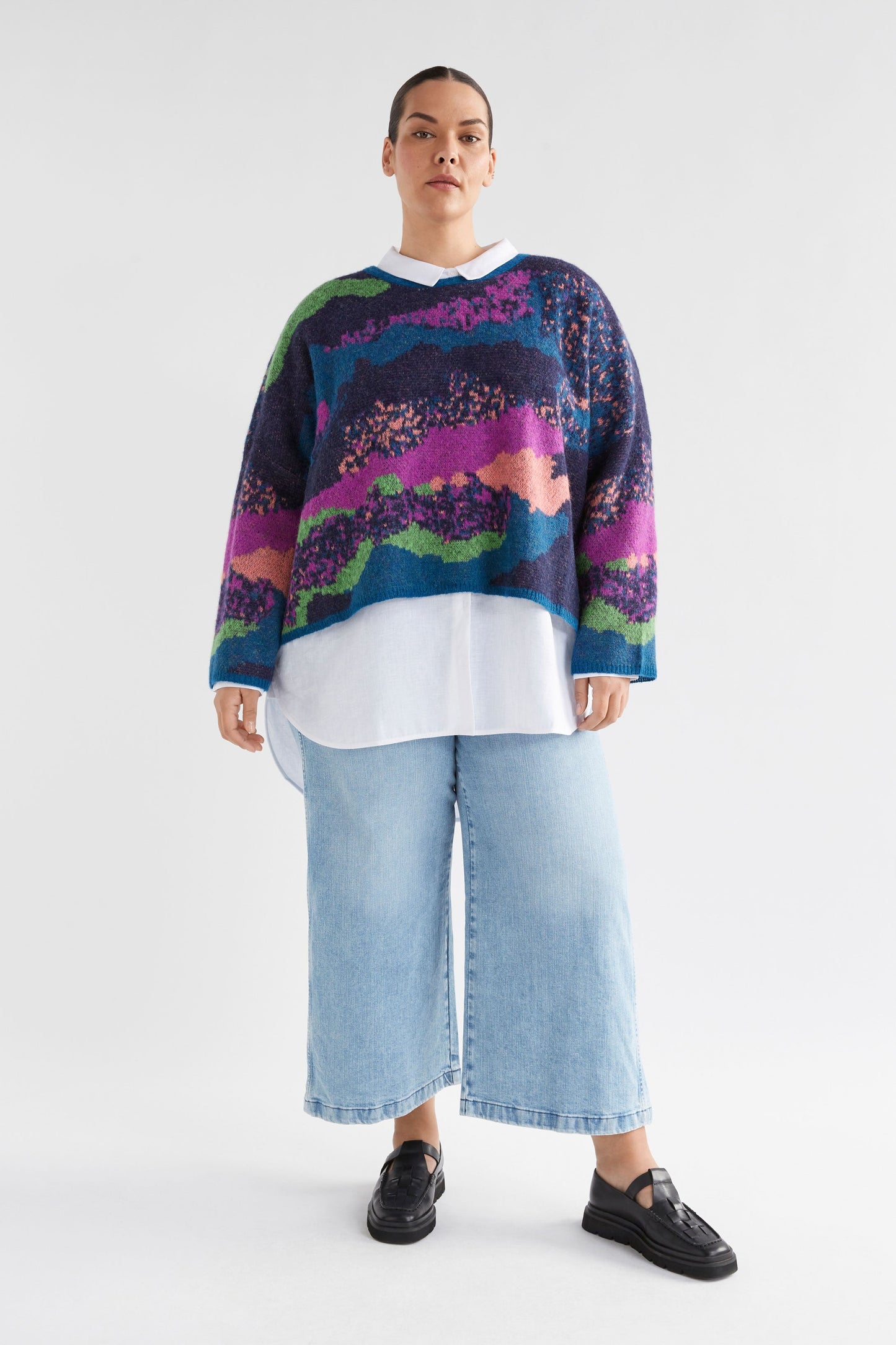 Sprache Multi Coloured Wave Pattern Oversized Knit Sweater Curve Model Front Full Body | MULTI JACQUARD