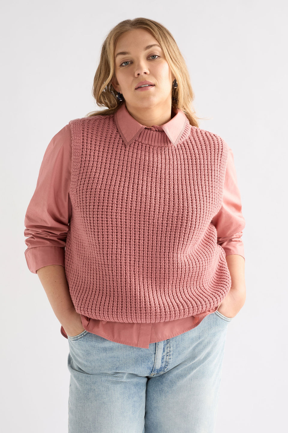 Arp Vest on Curve Model with pink shirt styling pockets | CLAY PINK
