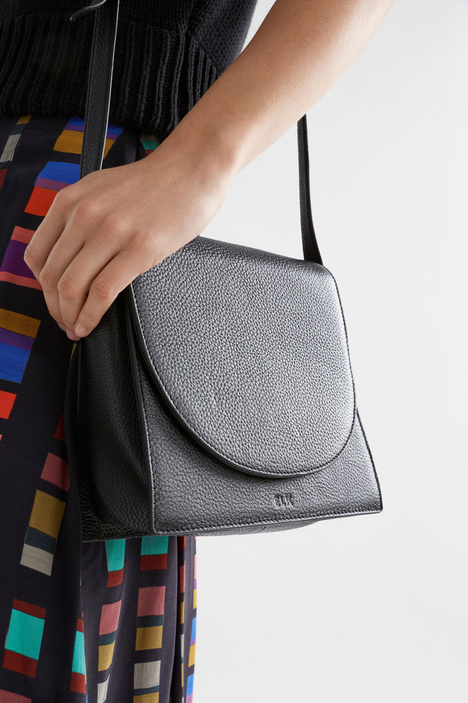 Sejer Structured Leather Crossbody Bag with Flap Closure Model Detail | BLACK