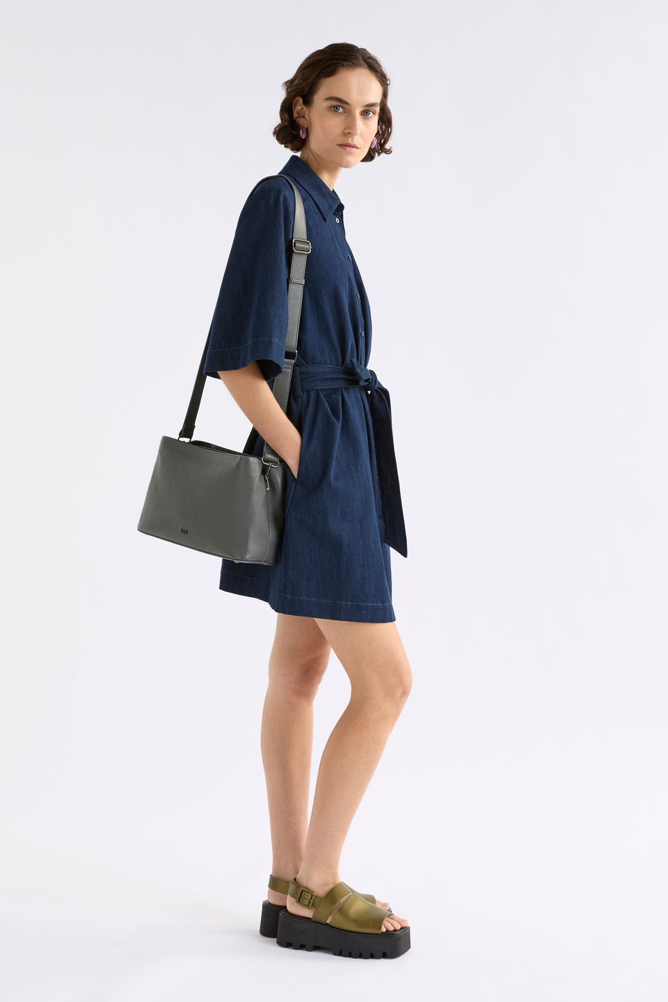 Niv Bag on styled model full length | DARK GREY
