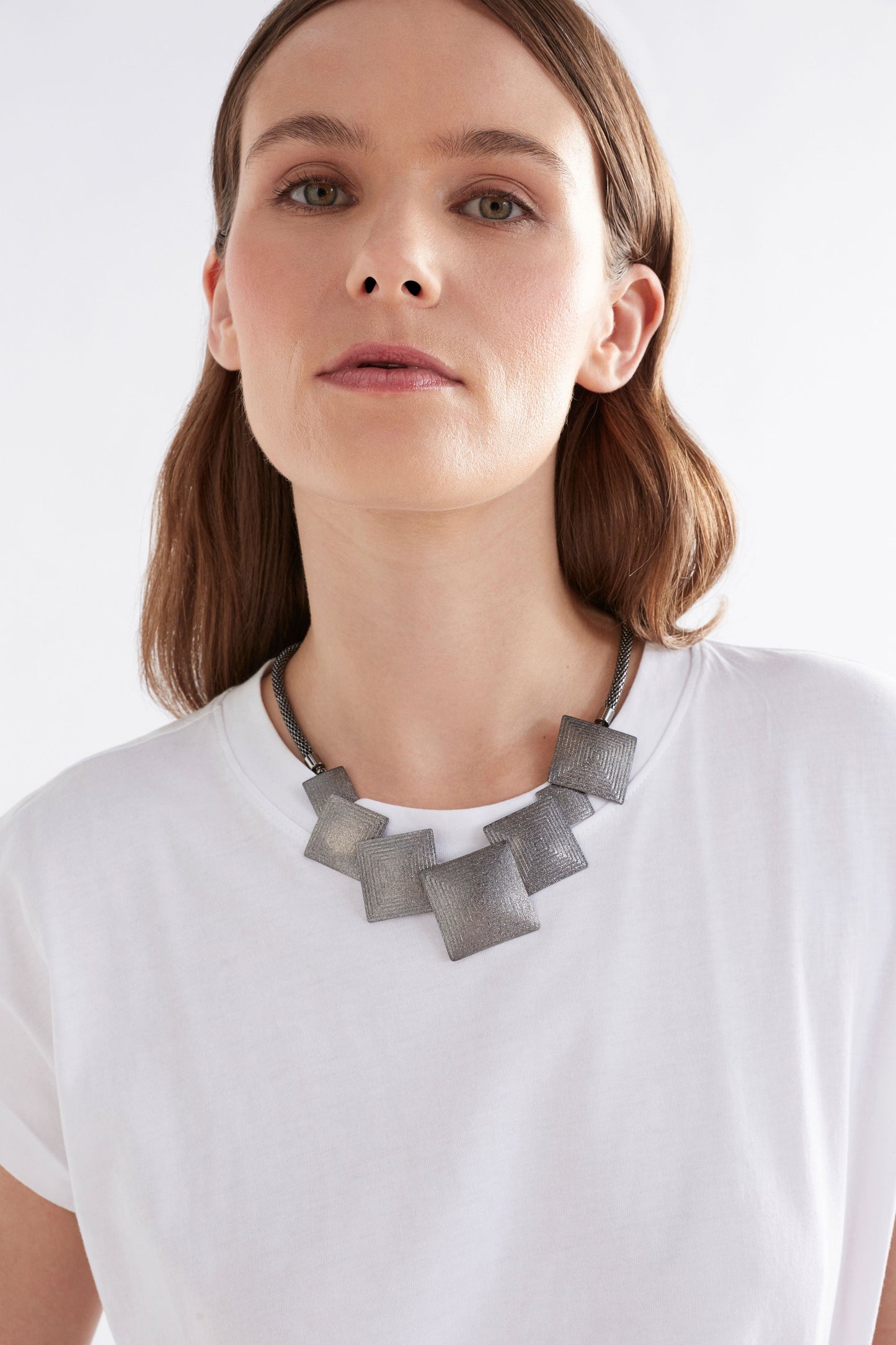 Metri Statement Metallic Snake Chain and Pendant Short Necklace Model | GUNMETAL