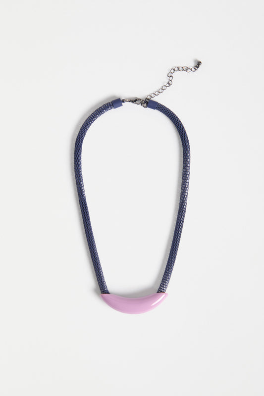 Jans Short Necklace Flat Lay | LILAC