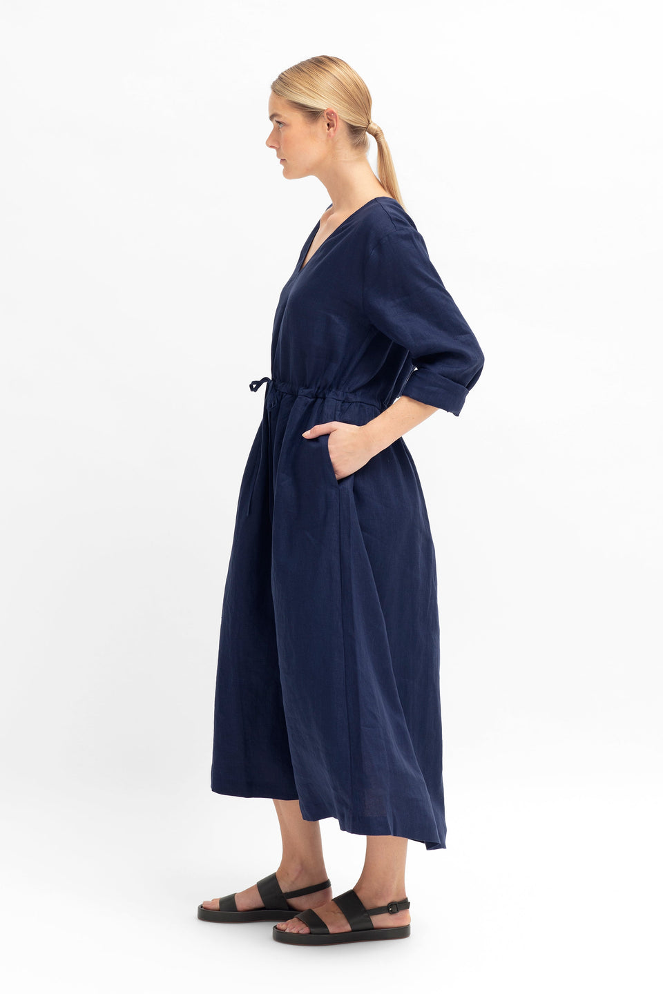 Blossa French Linen Long Sleeve V-neck Long Dress Model Side | TWILIGHT