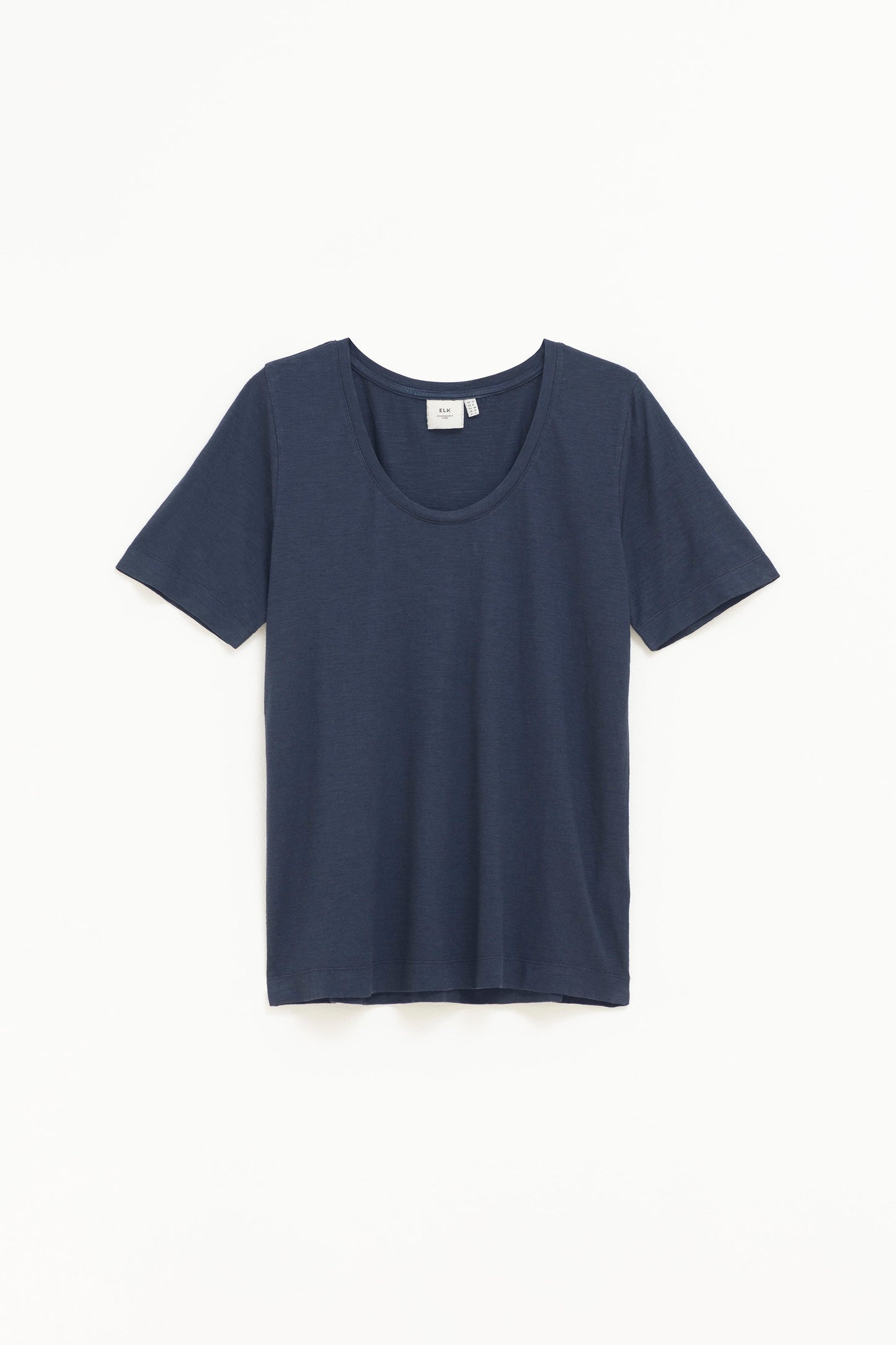 Skala Cotton-Hemp Scoop Neck Basic Tee Front | INK