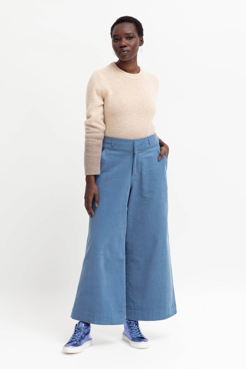 Koord Organic Cotton Wide Leg Corduroy Pant Model Front | CHAMBRAY