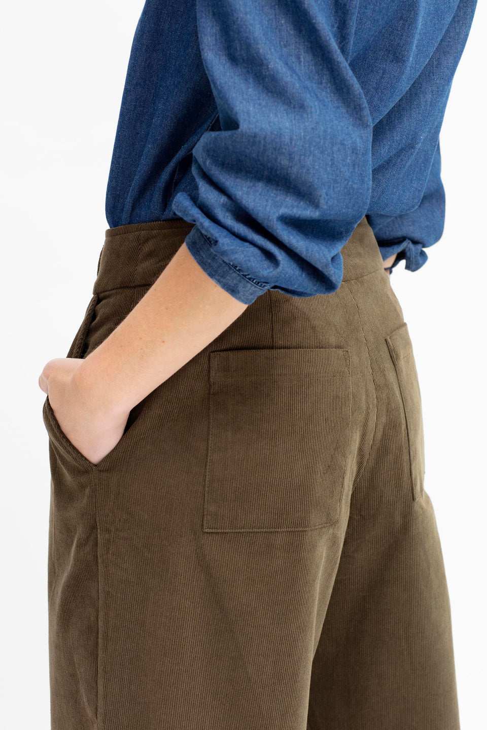 Koord Organic Cotton Wide Leg Corduroy Pant Model Detail | OLIVINE