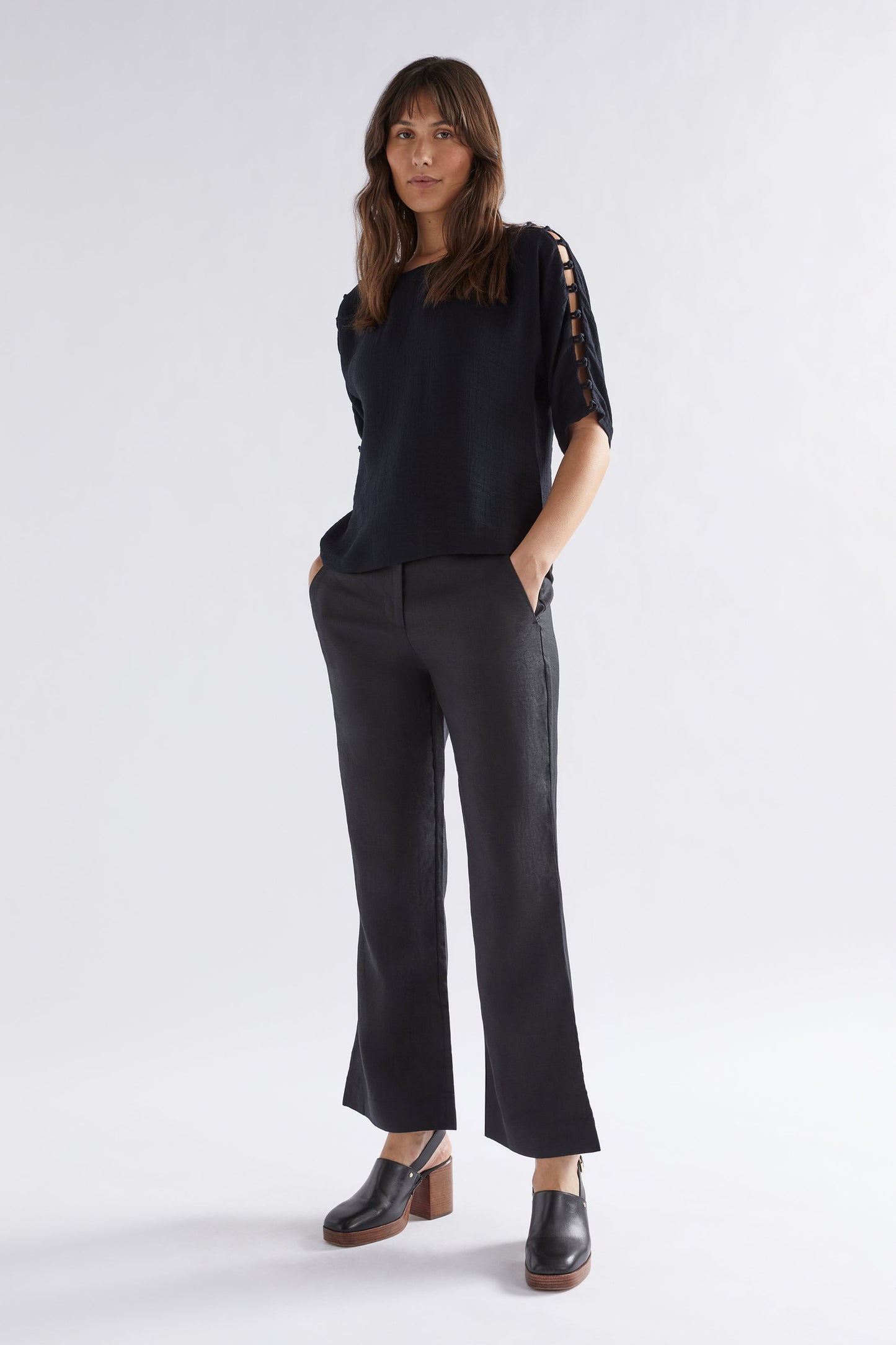 Loopt Crinkle Top with Loop Sleeve Detail Model Full Body | BLACK