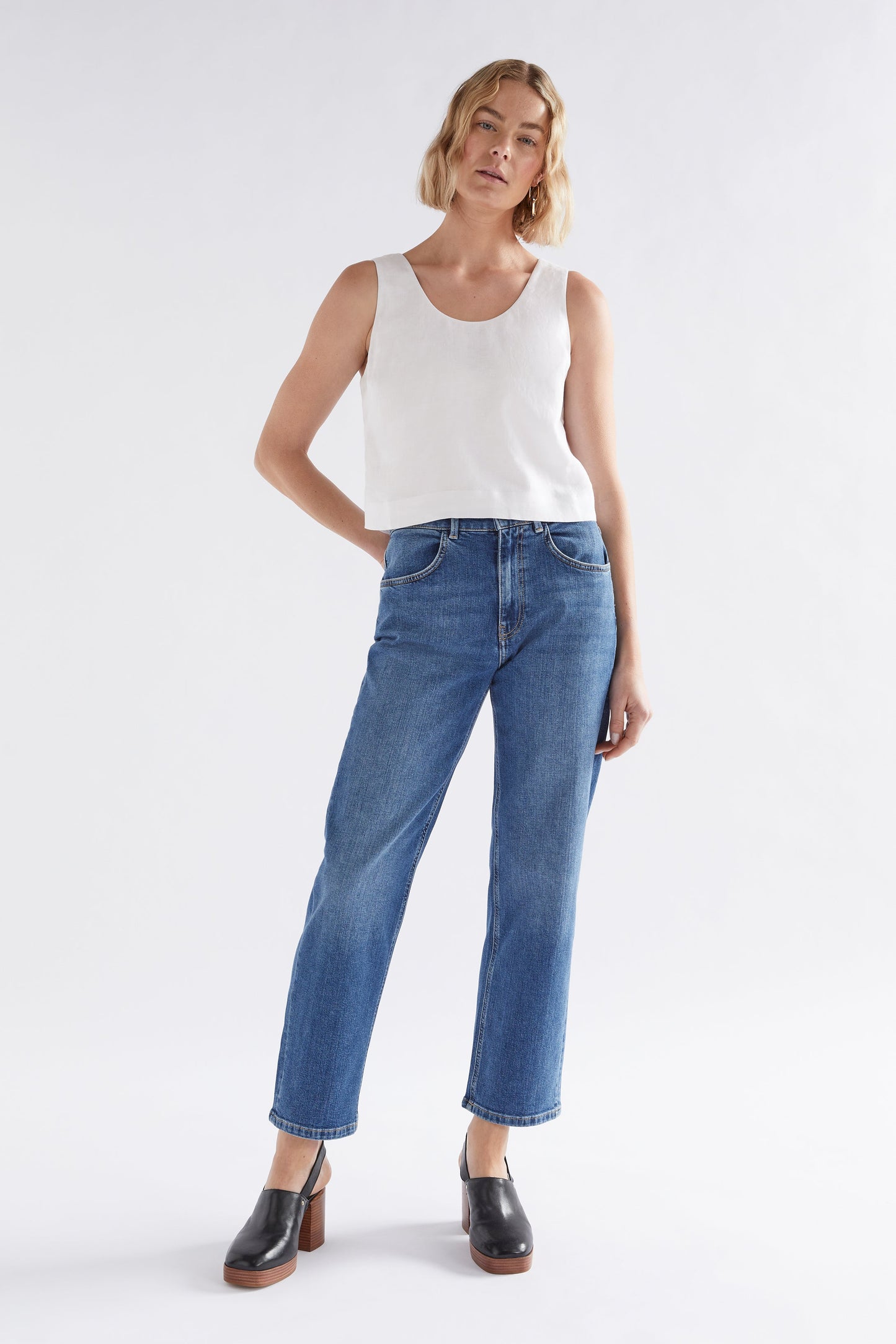 Strom Cropped Linen Tank Model Front Full Body | WHITE