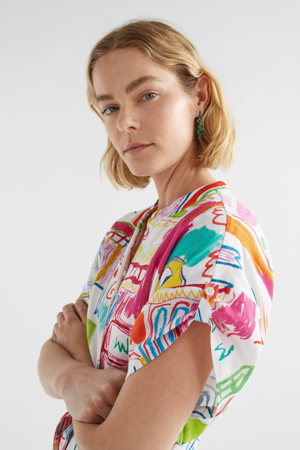 Neza Linen Collarless Print Shirt Dress model side Sleeve Detail | WHITE SKETCH PRINT