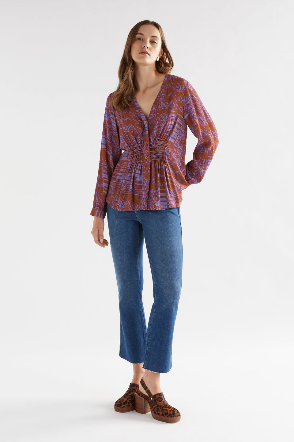 Neil Long Sleeve Shirred V-Neck Print Top Model Front Full Body | MAGIC PRINT