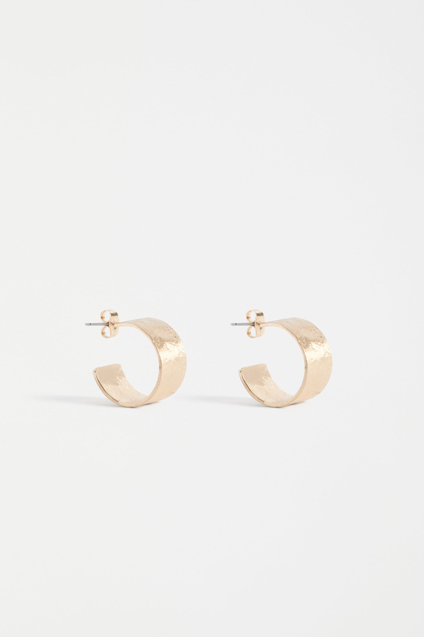 Gild Hammered Brass Hoop Earring | GOLD