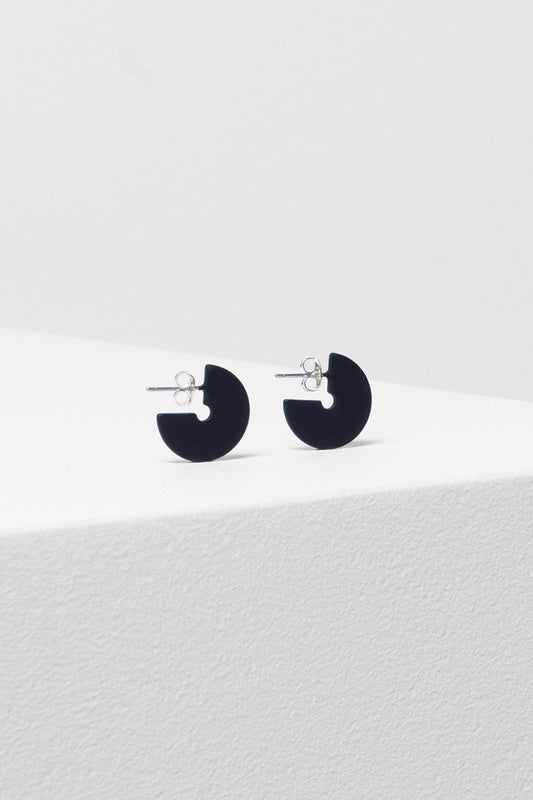 Vivi Circle Matte Metal Earring Side Angled | BLACK MATTE