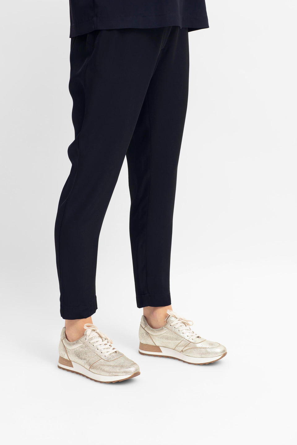 Beate Trainer Model half body | SILVER