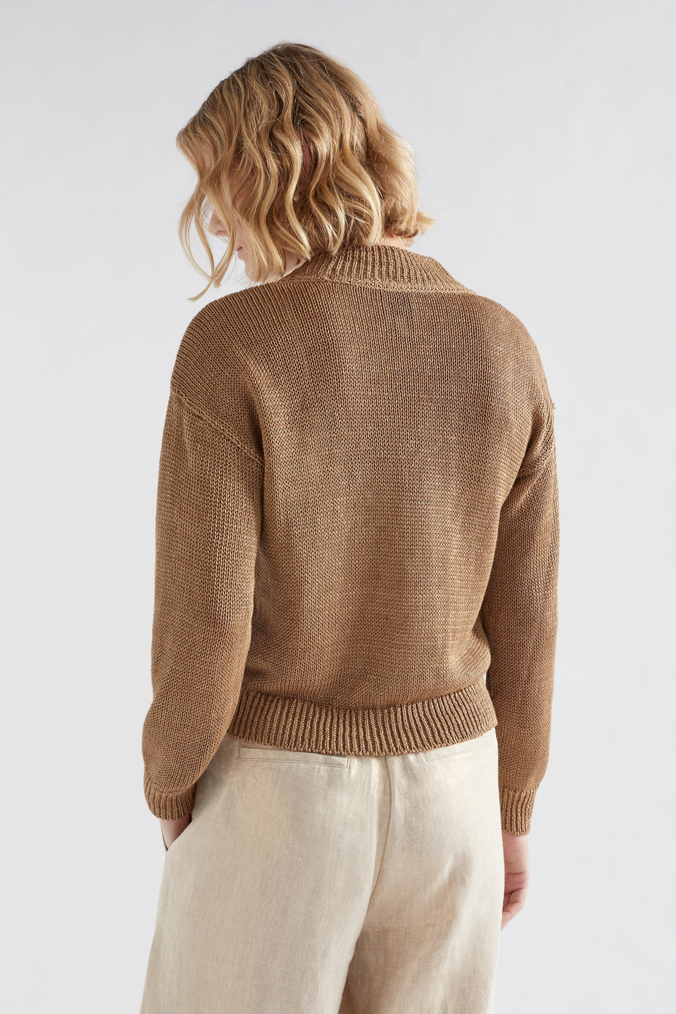 Keent Linen V-Neck Cardigan Model Back | CAMEL