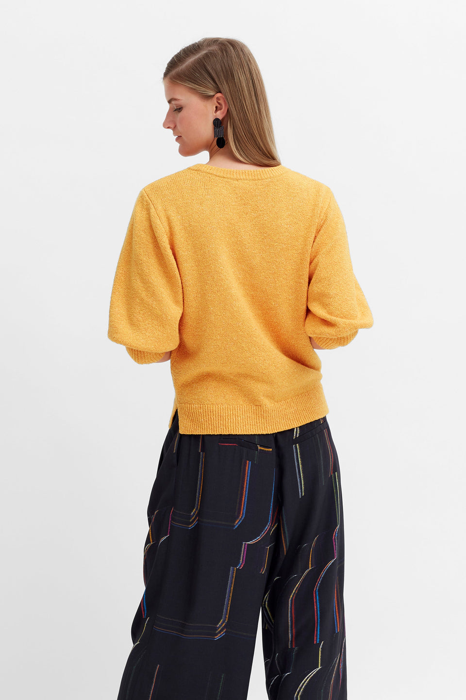 3/4 Balloon Sleeve Cotton Farren Sweater Model Back | MARIGOLD