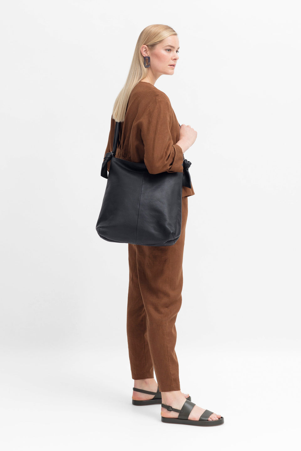 Meka Leather Knot Strap Tote Hand Bag Model across body | BLACK
